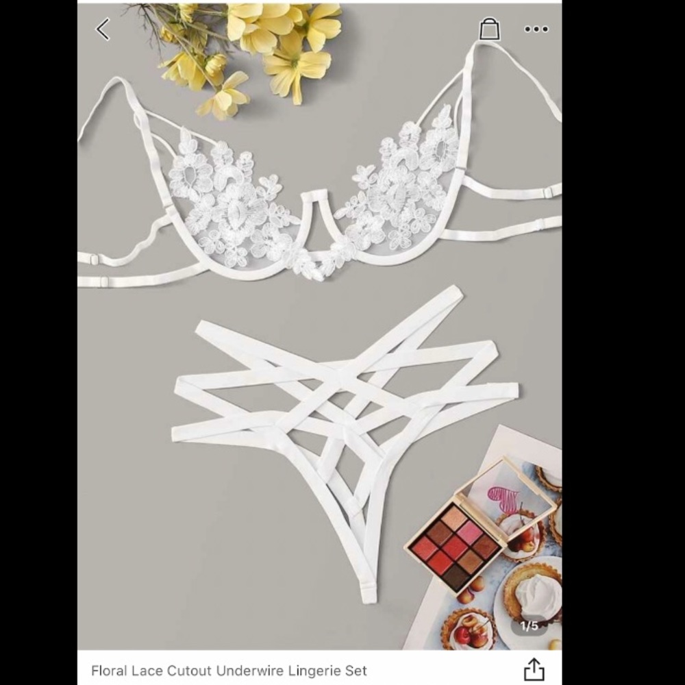 SHEIN Floral Lace Lingerie Set